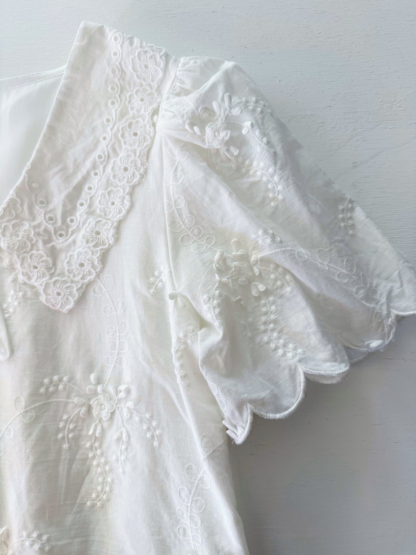Opal Font Tie Collared Blouse